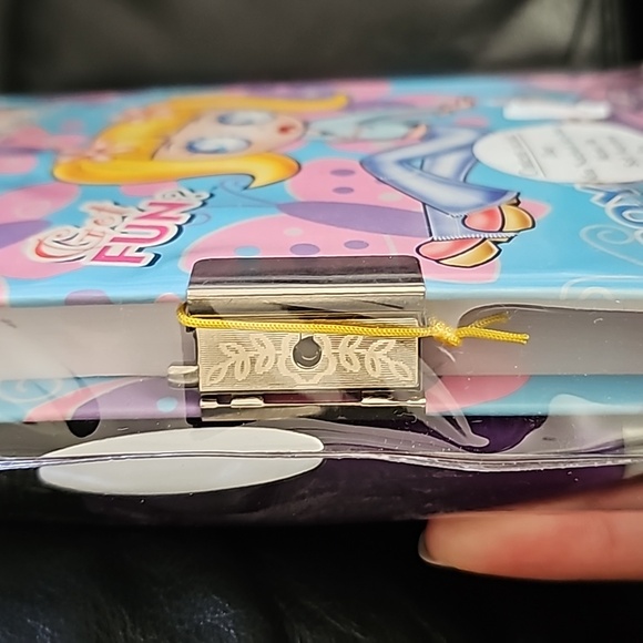 Girls Notebook Accessory - Picture 6 of 6